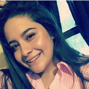 Meet your Posher, Valeria